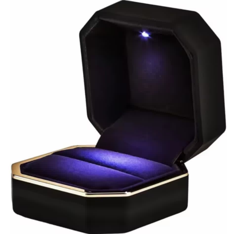 caja de anillo led de lujo-Estuche de compromiso con luz integrada