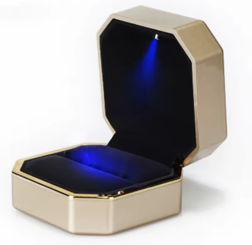 caja de anillo led de lujo-Estuche de compromiso con luz integrada