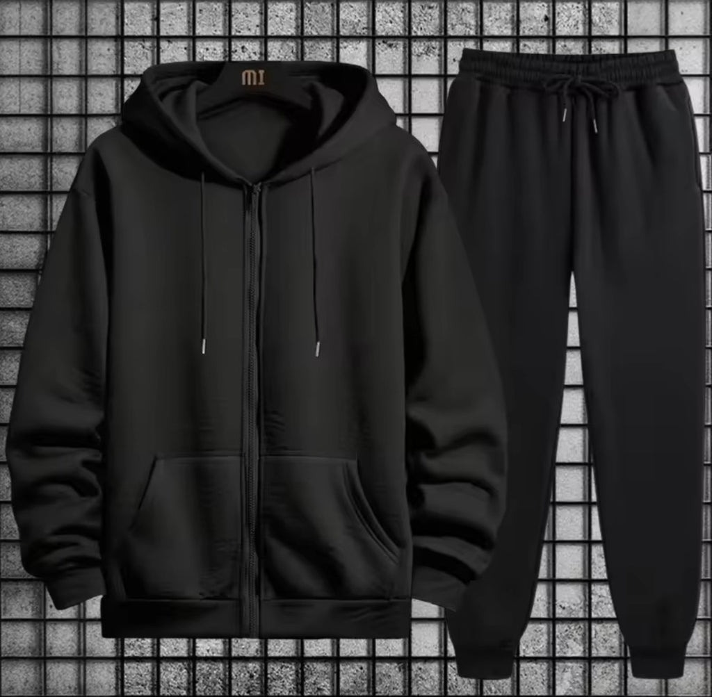 Men’s 2-Piece Hoodie & Sweatpants Set – New 2026 Collection
Upgrade your streetwear style with this premium high-quality tracksuit for men. Featuring a long sleeve hoodie and matching jogger sweatpants, this comfortable and modern set is perfect for autum